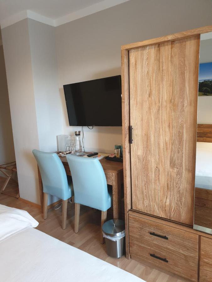 Hotel Garni Mowe Тутцинг Екстериор снимка